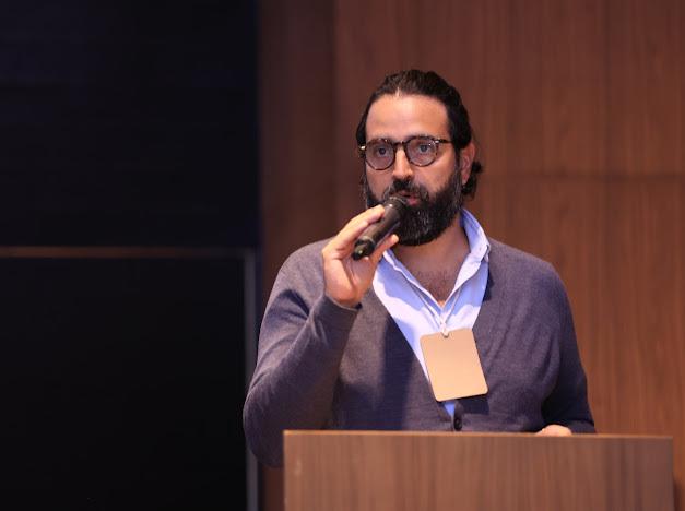 Felipe Gonzales Rosas speaking at an event