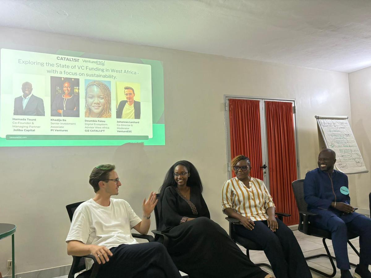 The speakers and facilitators of the ESG training in Senegal for VCs during a session discussion